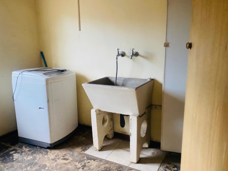 3 Bedroom Property for Sale in Roodia Free State